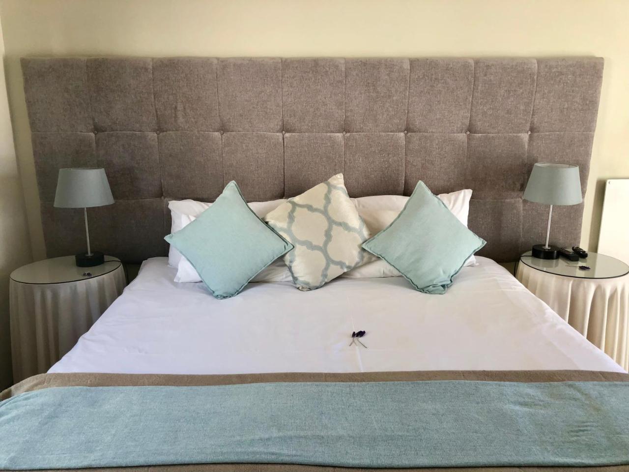 Sandra'S Guest House Лангебан Екстериор снимка