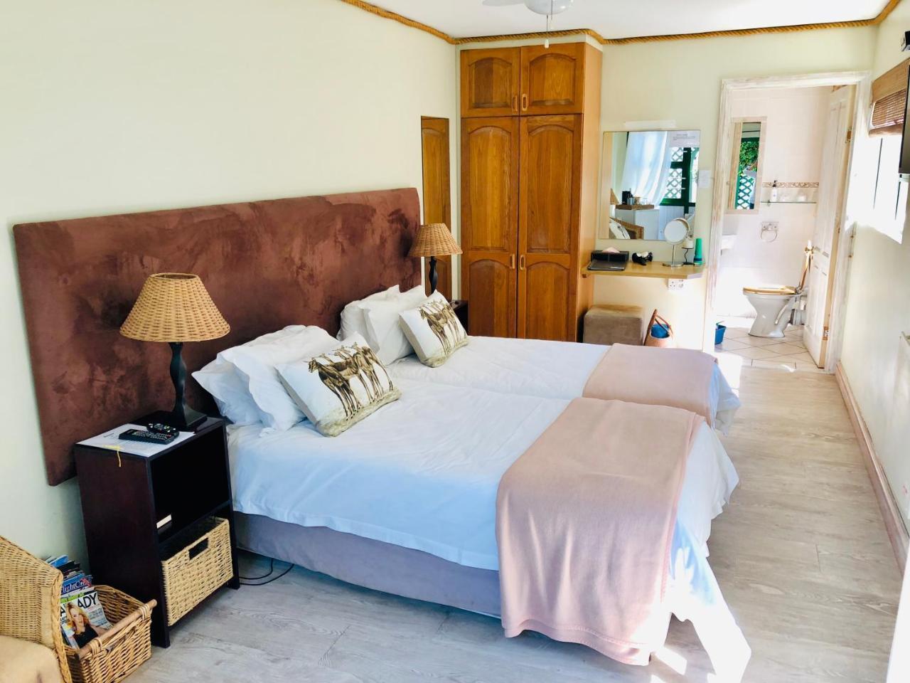 Sandra'S Guest House Лангебан Екстериор снимка