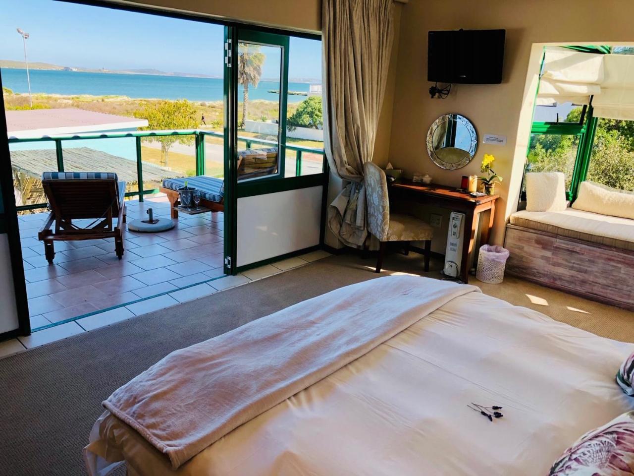 Sandra'S Guest House Лангебан Екстериор снимка