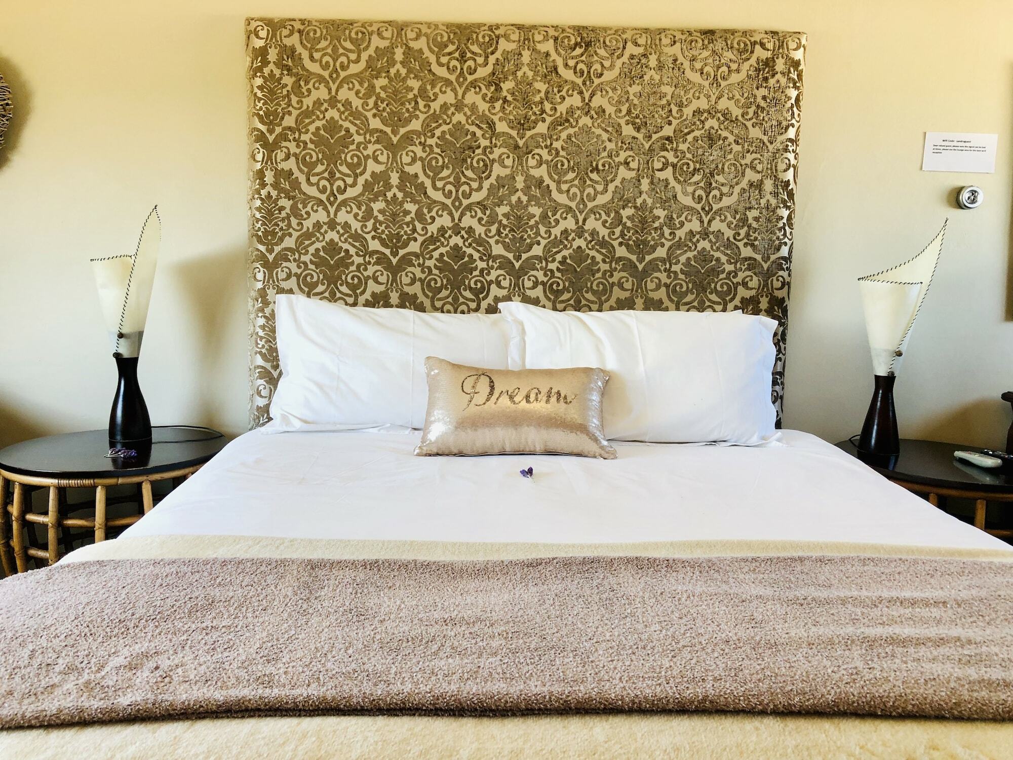 Sandra'S Guest House Лангебан Екстериор снимка